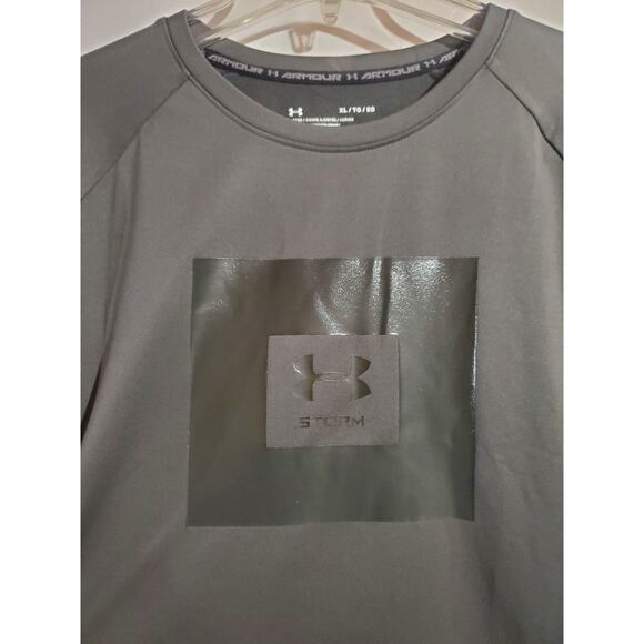 Under Armour Mens StormCyclone ColdGear Crew Long Sleeve Shirt Size XL Active - Picture 2 of 9